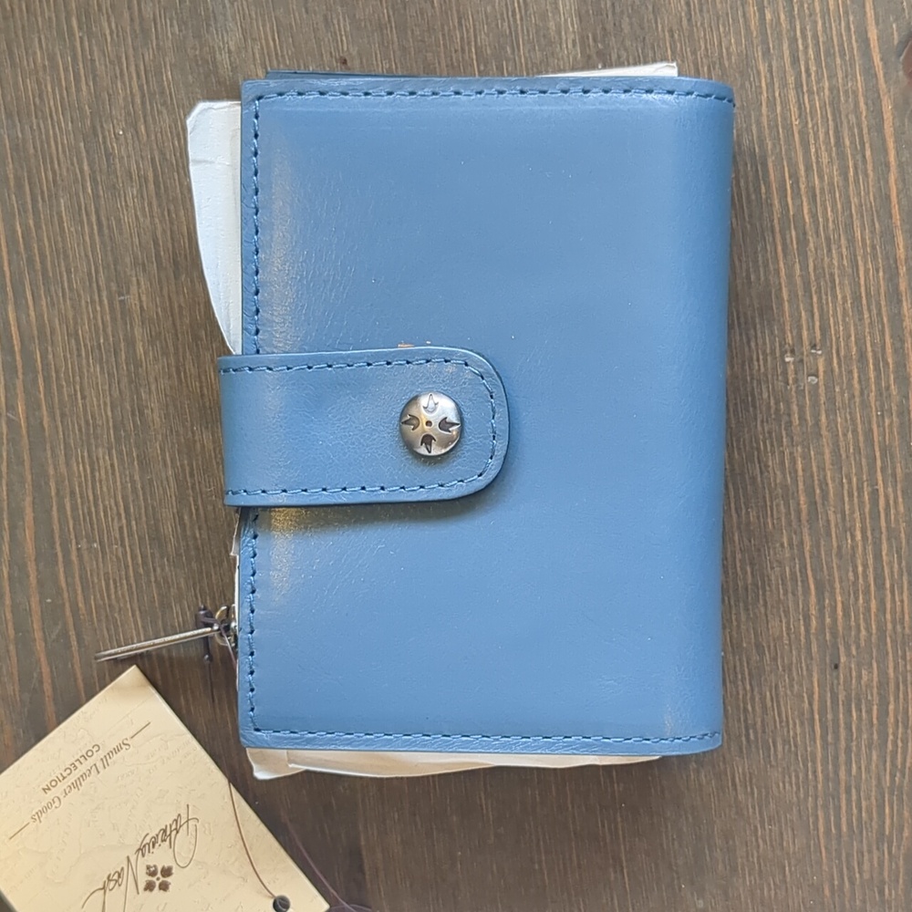 NWT Patricia Nash Chiara Wallet In Mirage Blue